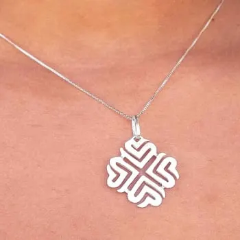 Colar Trevo de Corações e as Estações do Ano Joalheria Veiga Prata (0)